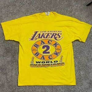 Lakers t-shirt